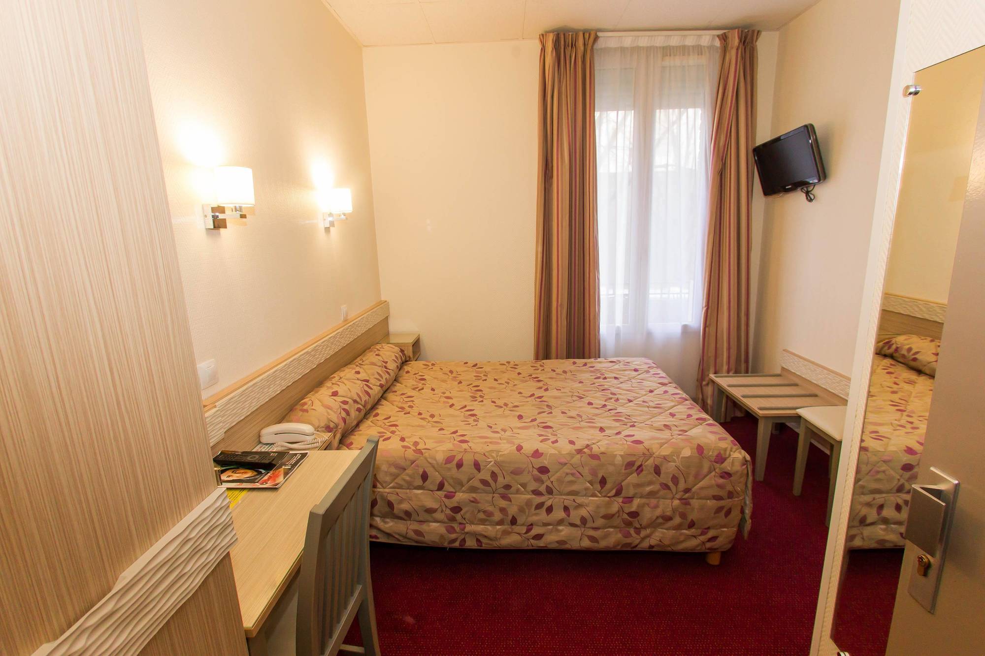 Hipotel Lilas Gambetta Paris Dış mekan fotoğraf